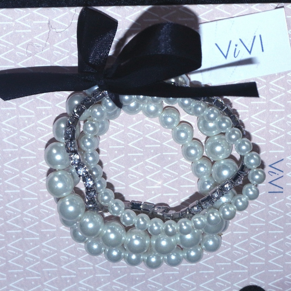 Stretch Faux Pearl Bling Bracelet